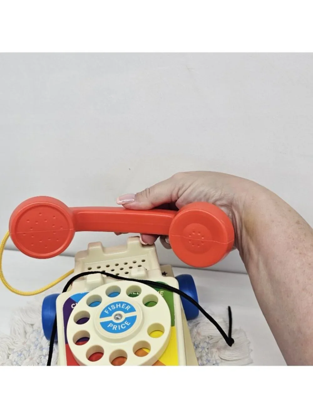 Fisher Price 2009 Chatter Telephone Phone Pull Toy with Moving Eyes